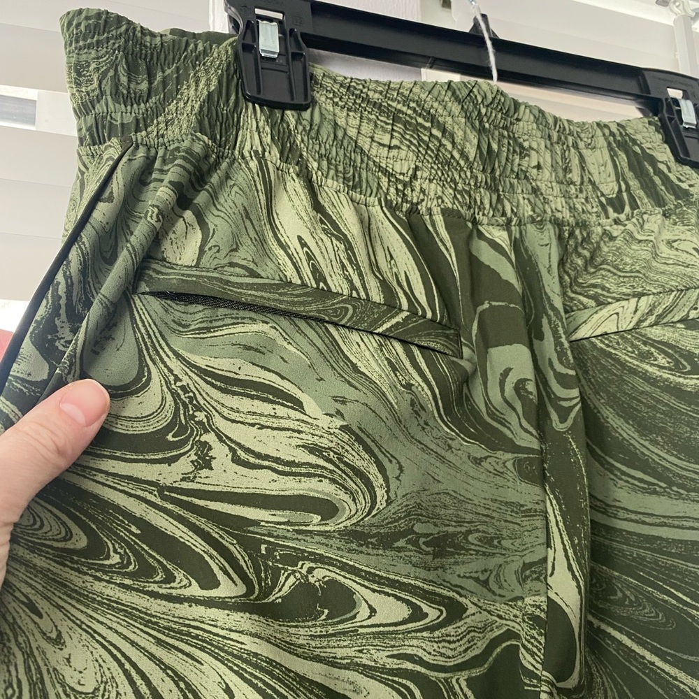 Athleta Sumi Marble Green Print Brooklyn Joggers Active Athletic Streetwear Gorp - Picture 9 of 14